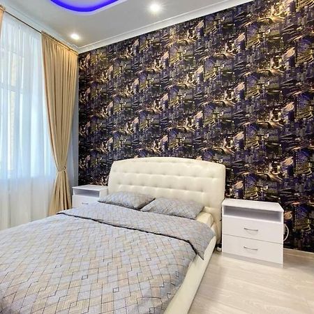 Comfortable Luxury Apartment With 3 Rooms. Center Heart Of Kiev Exterior foto