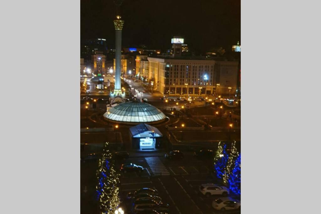 Comfortable Luxury Apartment With 3 Rooms. Center Heart Of Kiev Exterior foto