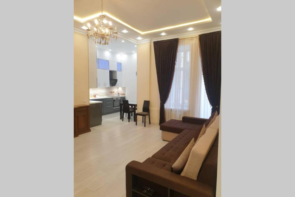 Comfortable Luxury Apartment With 3 Rooms. Center Heart Of Kiev Exterior foto